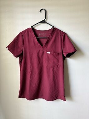 FIGS Catarina Burgundy Scrub Top - Size XS